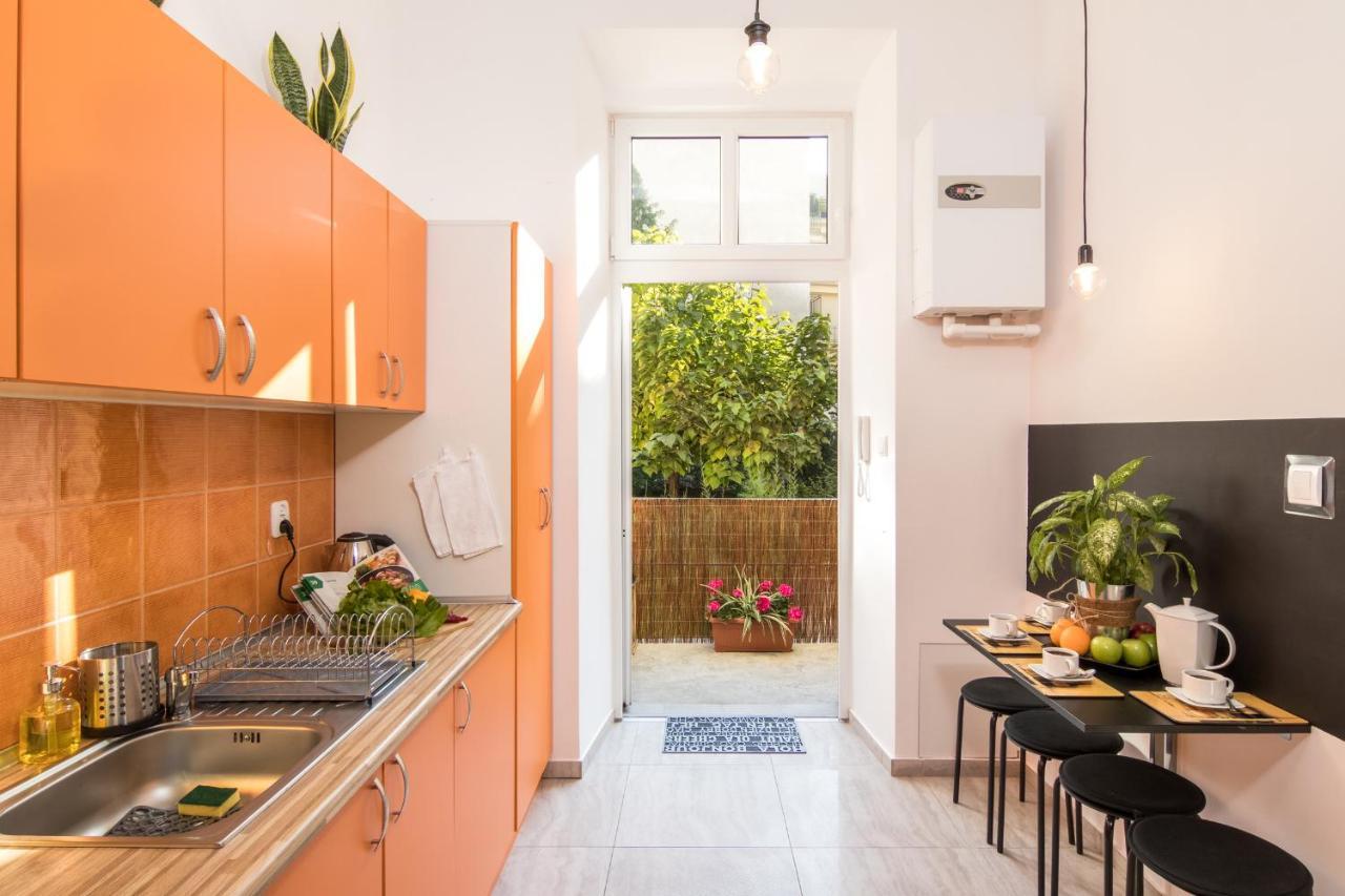 Cracow Best Location Apartment With Garden By Cozyplace Krakow Bagian luar foto