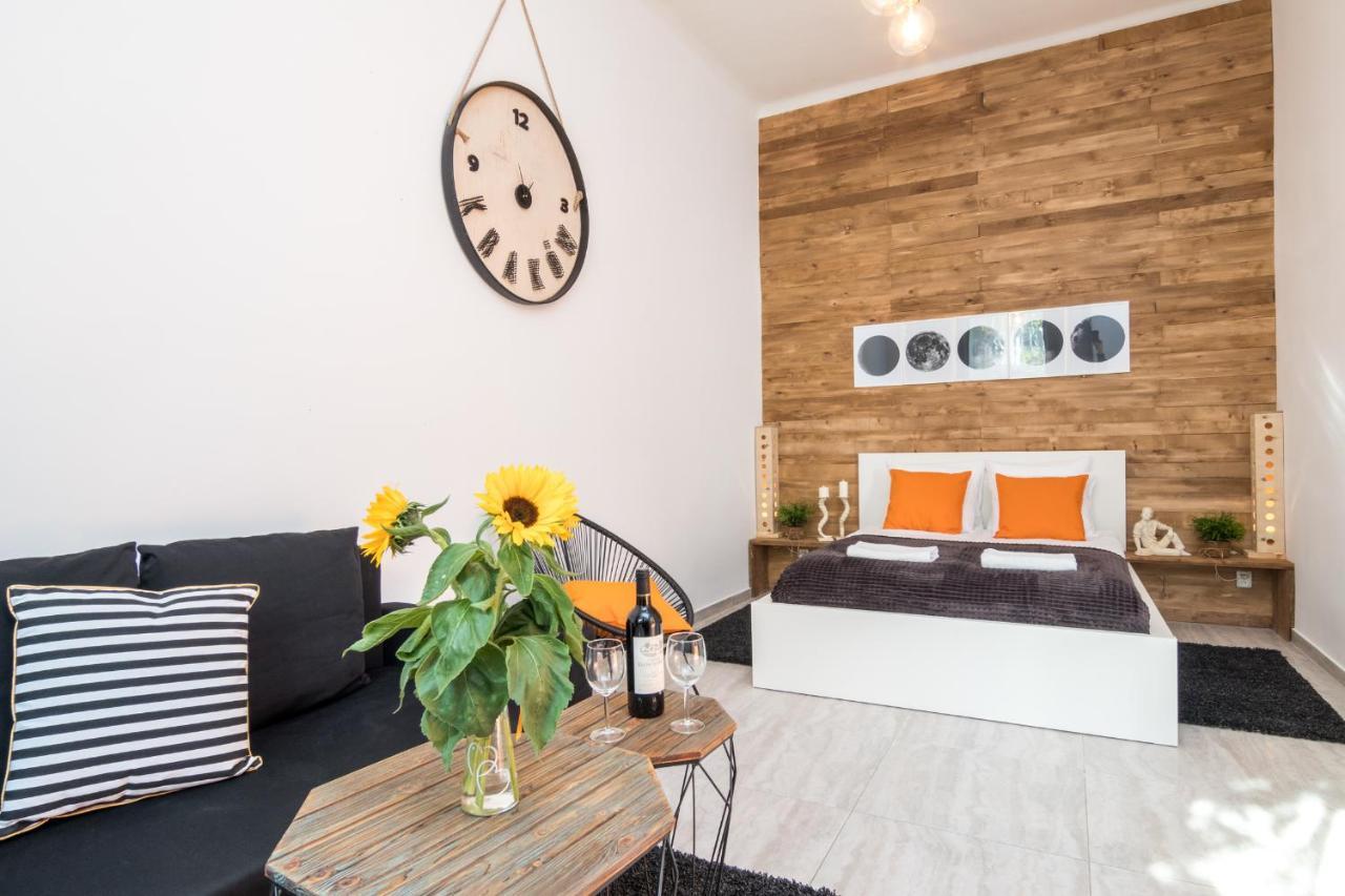 Cracow Best Location Apartment With Garden By Cozyplace Krakow Bagian luar foto