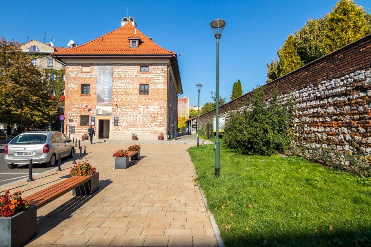 Cracow Best Location Apartment With Garden By Cozyplace Krakow Bagian luar foto