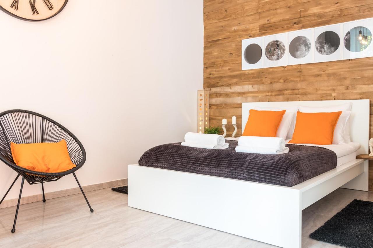 Cracow Best Location Apartment With Garden By Cozyplace Krakow Bagian luar foto