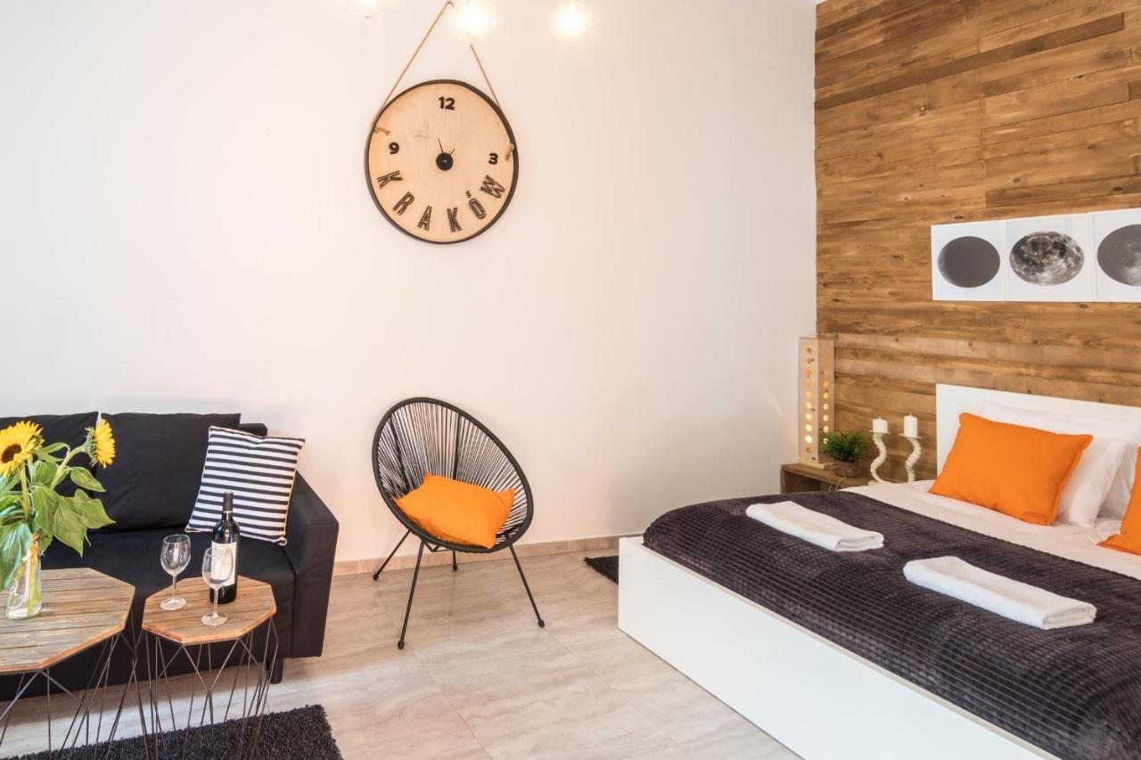 Cracow Best Location Apartment With Garden By Cozyplace Krakow Bagian luar foto