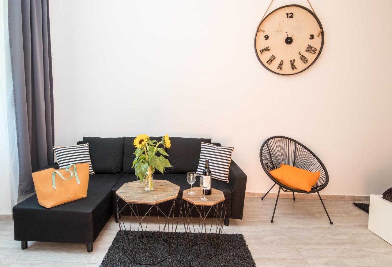 Cracow Best Location Apartment With Garden By Cozyplace Krakow Bagian luar foto